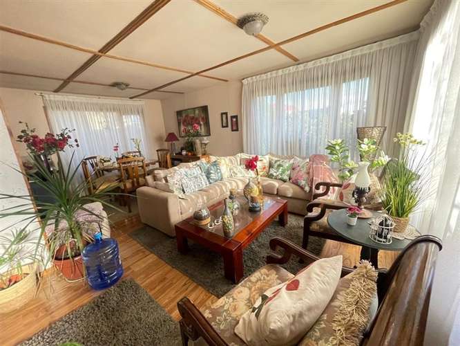 PROPIEDAD SECTOR NORTE CON 4D 2B, BARRIO RESIDENCIAL - Imagen 2