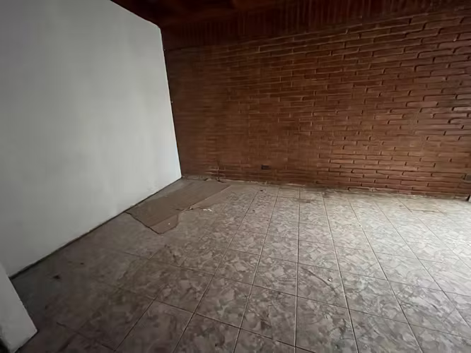EN VENTA DE PARCELA EN ISLA DE MAIPO, CAMINO EL CASTILLO, 6D 3B 3E 1BODEGA. TERRENO 2000 MTS2 200 MTS2 CONTRUCCION