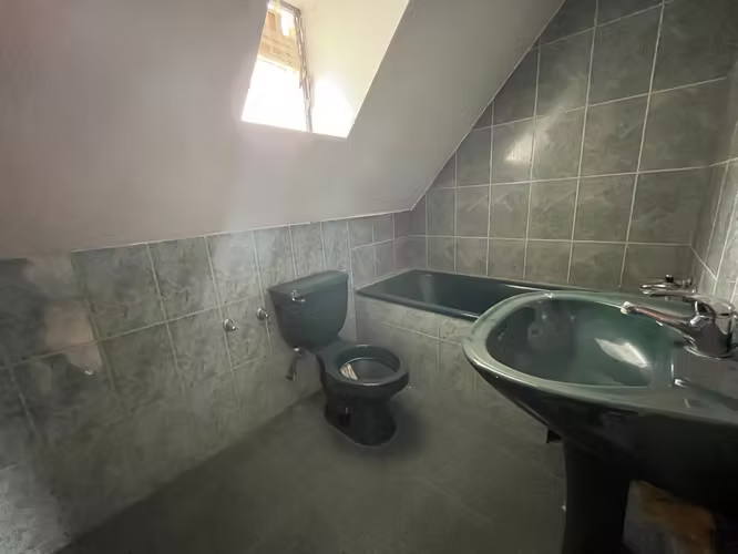 EN VENTA DE PARCELA EN ISLA DE MAIPO, CAMINO EL CASTILLO, 6D 3B 3E 1BODEGA. TERRENO 2000 MTS2 200 MTS2 CONTRUCCION
