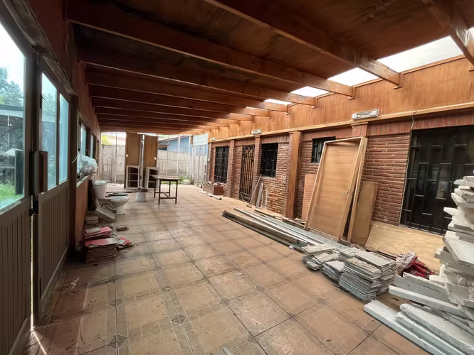EN VENTA DE PARCELA EN ISLA DE MAIPO, CAMINO EL CASTILLO, 6D 3B 3E 1BODEGA. TERRENO 2000 MTS2 200 MTS2 CONTRUCCION