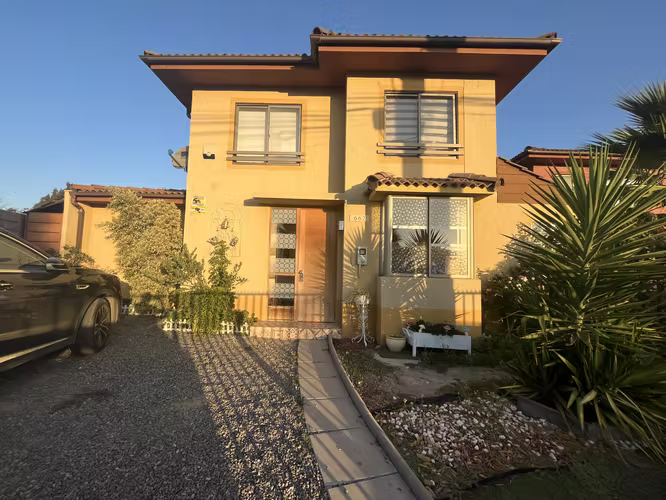 VENTA DE CASA EN ISLA DE MAIPO - VALLE LA RESERVA 3D 3B 2E