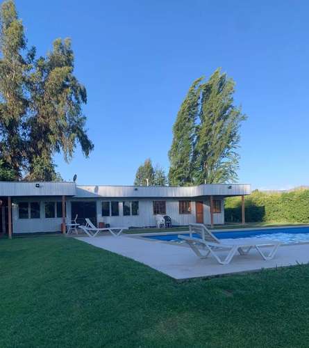 VENTA DE PARCELA EN ISLA DE MAIPO, SECTOR  CARAMPANGUE , 2D 2B 4E 1BODEGA. 5000 MTS2