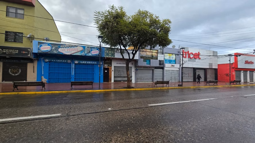 Se Vende Amplia Propiedad Comercial en el Centro de Talagante