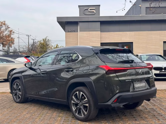 LEXUS UX 200 CVT 2.0 AUT 2021