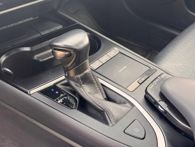 LEXUS UX 200 CVT 2.0 AUT 2021