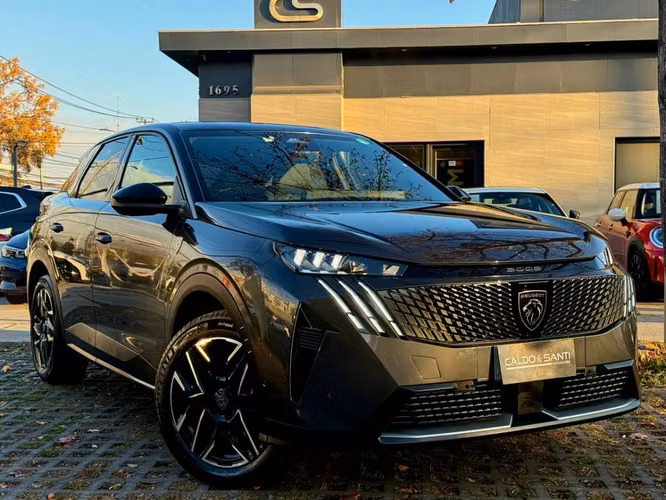 PEUGEOT 3008 GT HYRBID 1.2 AT 2025