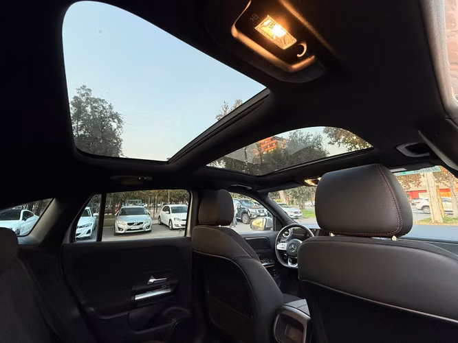 MERCEDES-BENZ GLA 220 1.9 AT DIESEL 4MATIC 2023