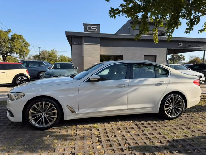 BMW 530I 2.0 AT  2018