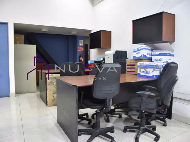 Amplia Oficina de 395 m² en Mac Iver 484 (175689) - Imagen 21