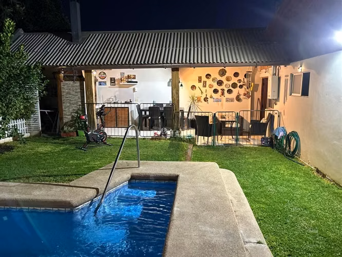 Casa en venta de 3 dorm. 2 baños ,piscina , en San Felipe