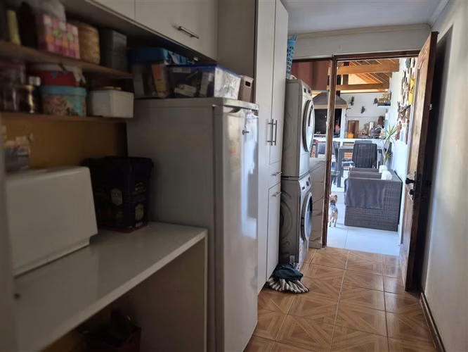 Casa en venta de 3 dorm. 2 baños ,piscina , en San Felipe
