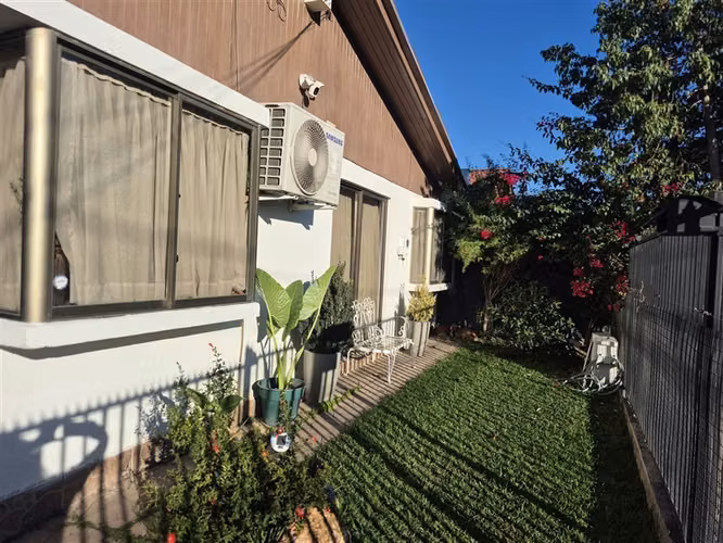 Casa en venta de 3 dorm. 2 baños ,piscina , en San Felipe