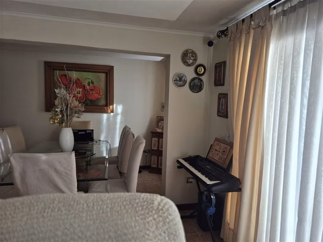 Casa en venta de 3 dorm. 2 baños ,piscina , en San Felipe