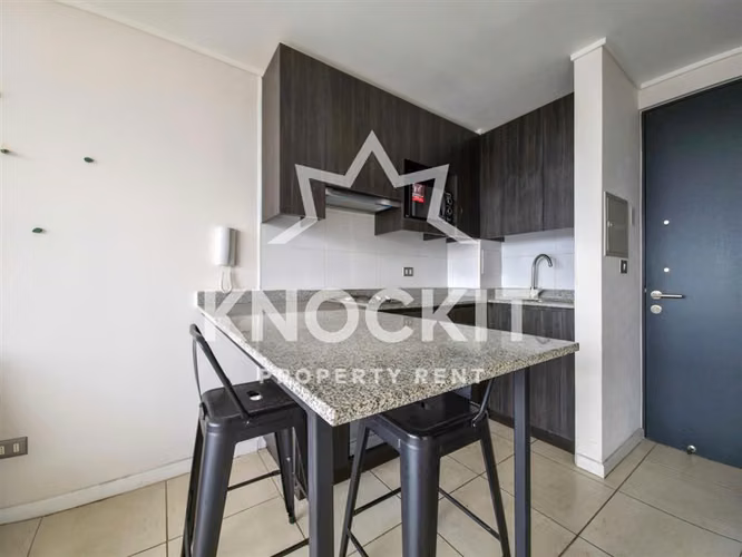 Arriendo Depto Amoblado con Balcón 1D1B en Quinta Normal