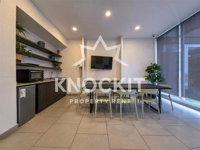 Arriendo Depto Amoblado con Balcón 1D1B en Quinta Normal