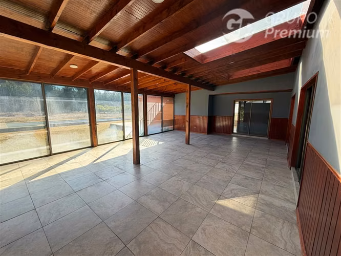 Casa en venta de 5 dorm. en Talagante