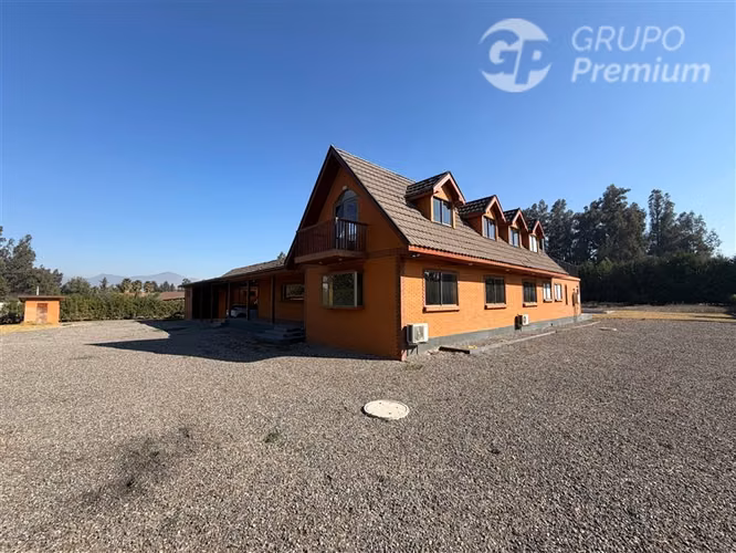 Casa en venta de 5 dorm. en Talagante