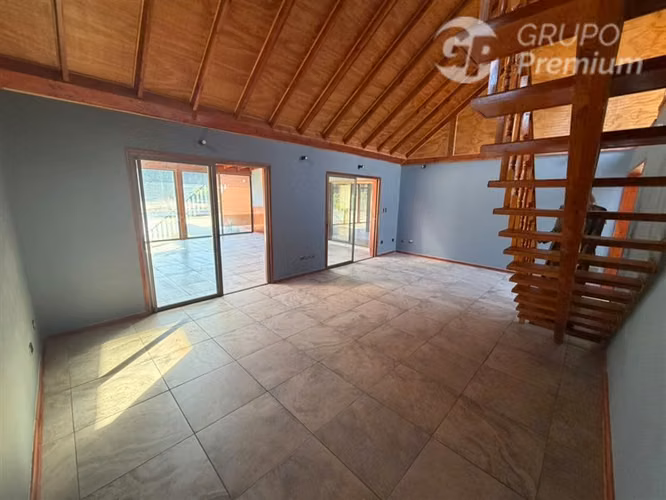 Casa en venta de 5 dorm. en Talagante