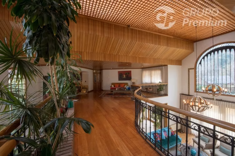 Casa en venta de 5 dorm. en Lo Barnechea - Imagen 3