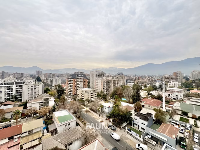 Moderno - Amoblado - Metro Chile España