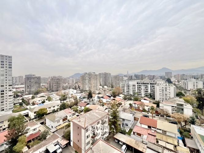 Moderno - Amoblado - Metro Chile España