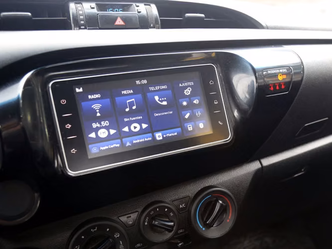 TOYOTA HILUX 2021