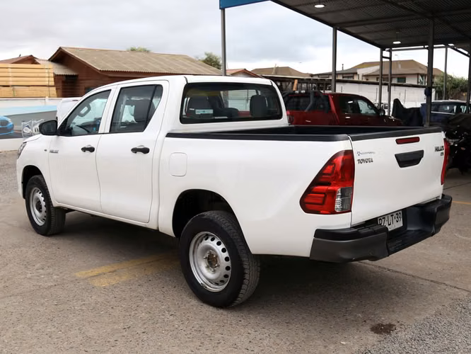 TOYOTA HILUX 2021