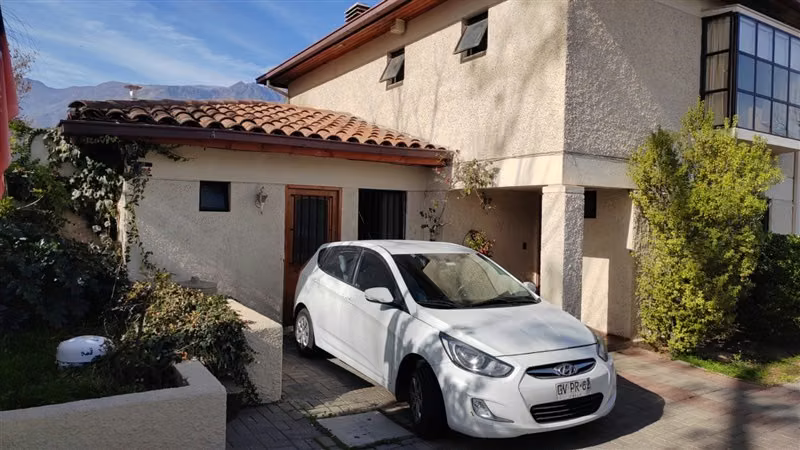 Casa en venta de 5 dorm. en La Reina - Imagen 2