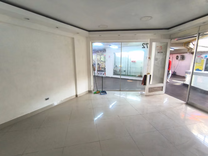 Se Arrienda Local Comercial Paseo Bandera