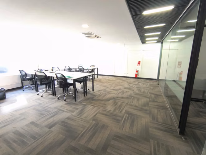 Se Vende Oficina Paseo Huérfanos Con Estado
