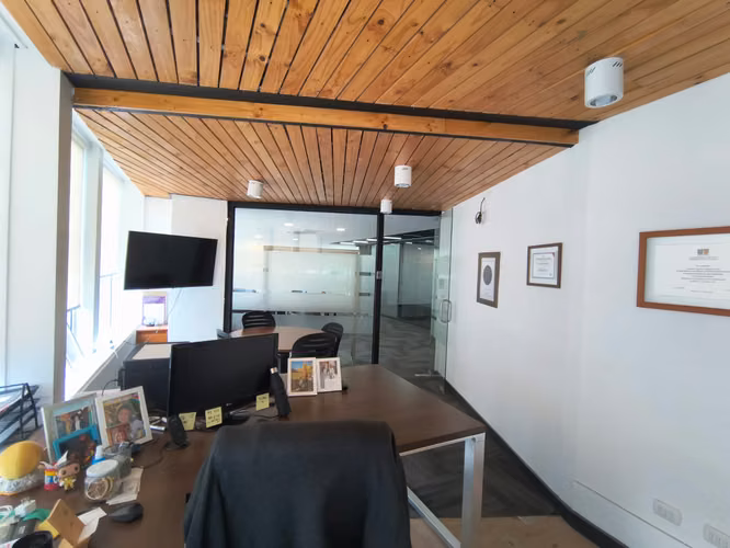 Se Vende Oficina Paseo Huérfanos Con Estado