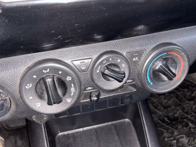 HILUX DX 4X4 RHJL14