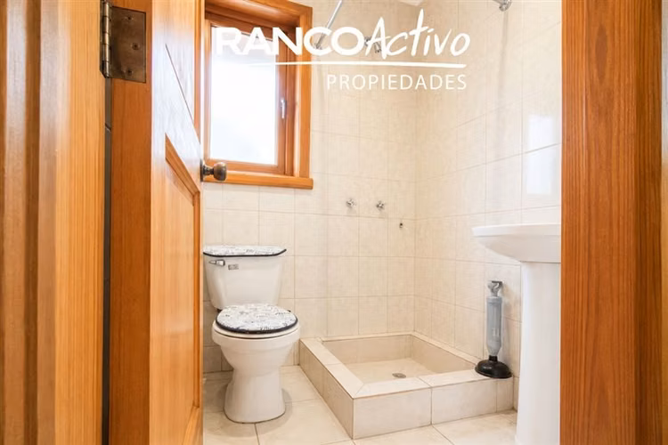 Casa en venta de 4 dorm. en El Venado en San Pedro de la Paz