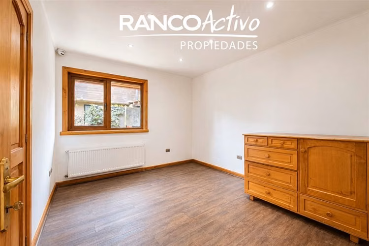Casa en venta de 4 dorm. en El Venado en San Pedro de la Paz
