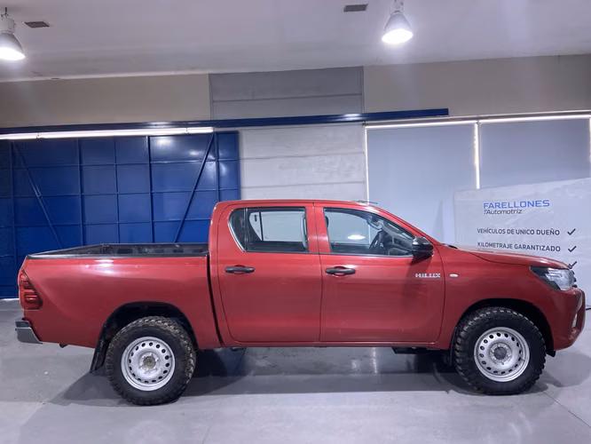 HILUX DX 4X4 SWVS35-TEMUCO