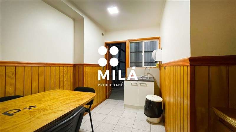 Oficina / Local Comercial / Bajo precio tasación.
