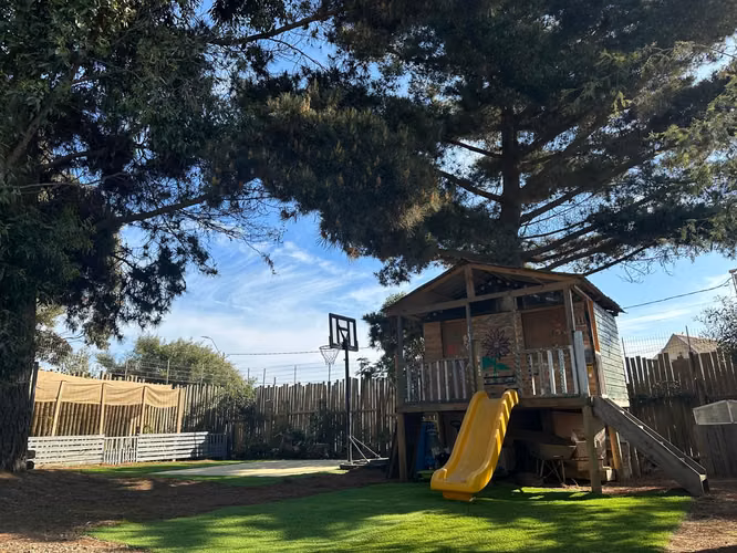 Casa 5 Dormitorios en Venta – Isla Negra, Sector Cantalao