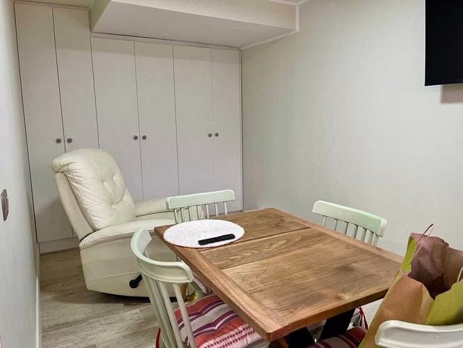 Amplio, recién remodelado con gran terraza (175718)