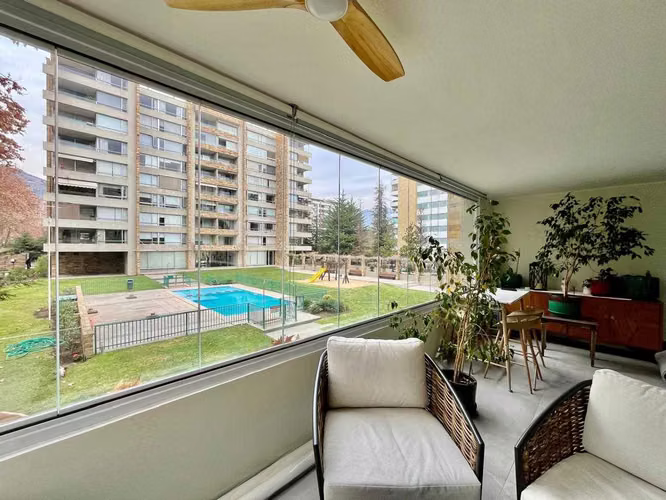 Amplio, recién remodelado con gran terraza (175718)