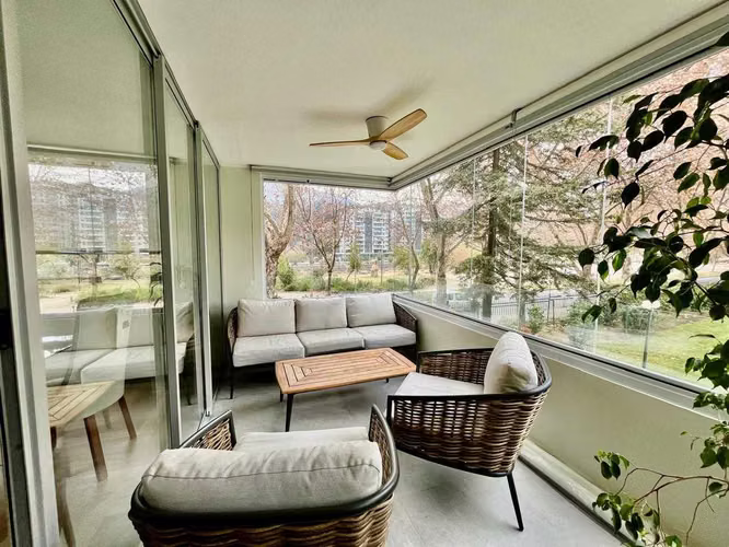 Amplio, recién remodelado con gran terraza (175718)