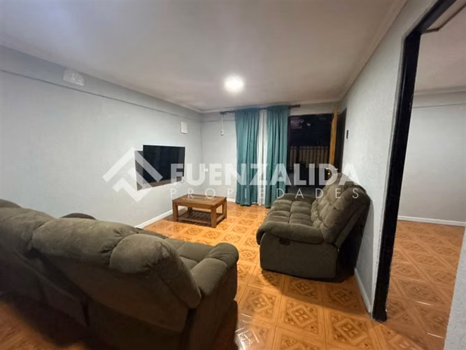 Casa en venta de 5 dorm. en La Florida