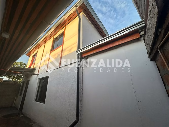 Casa en venta de 5 dorm. en La Florida