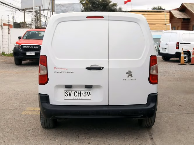 PEUGEOT PARTNER 2023