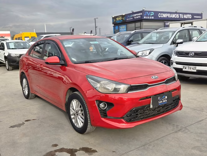 KIA RIO 4