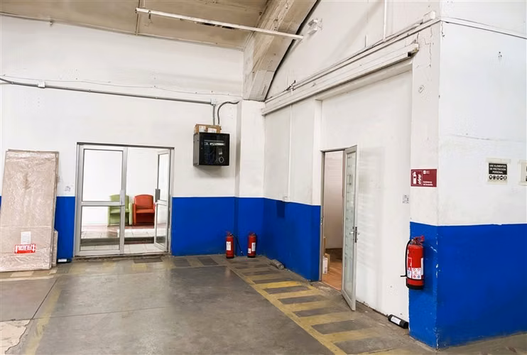 Amplio metraje de oficinas con bodega en sector de Ñuñoa