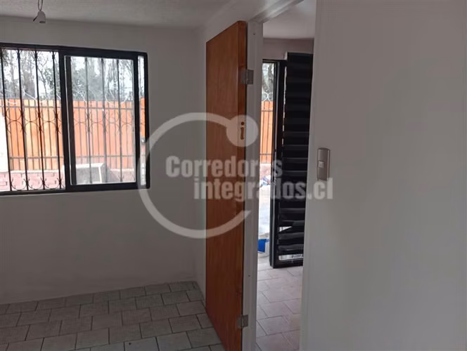 Casa en arriendo de 3 dorm. en Maipú