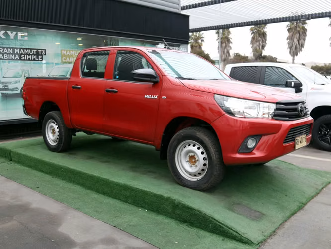 TOYOTA HILUX 2022