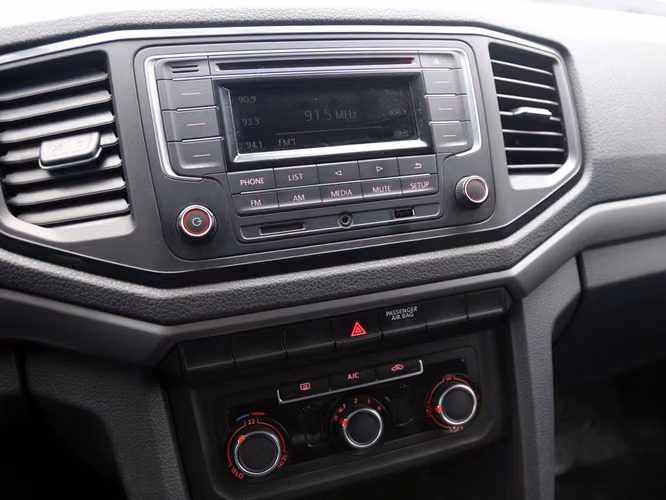 VOLKSWAGEN AMAROK 2023