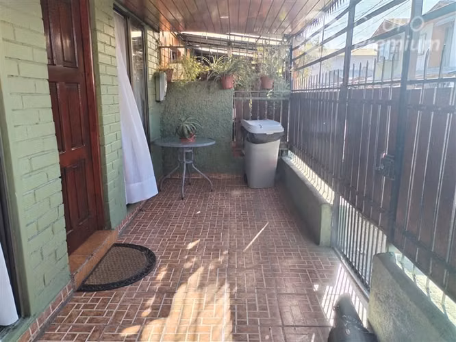 Casa en venta de 2 dorm. en Cerro Navia