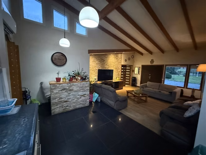 Parcela con hermosa casa en arriendo en Puerto Varas 3D/2B